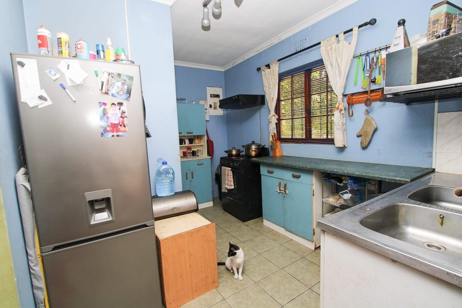 4 Bedroom Property for Sale in London Village Western Cape